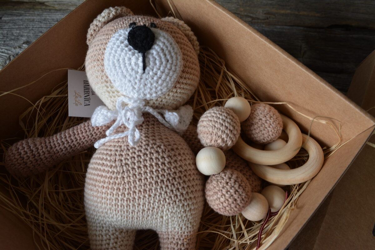 Lalu dāvanu komplekts bērniem - grabulis graužamriņķis un mīkstā rotaļlieta lācis