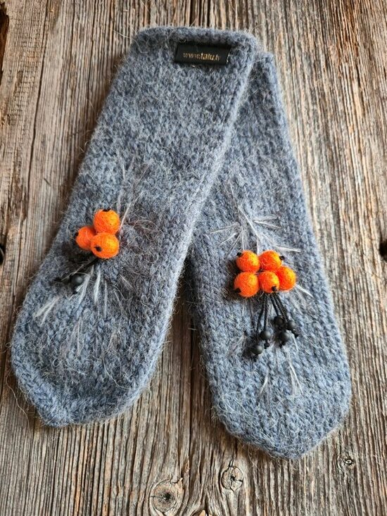 Zilpelēki cimdi " Dabas iedvesma" Ziemas dūraiņi adīti no dabīgas, siltas, mīkstas, biezas dzijas. Alpakas merino vilna.