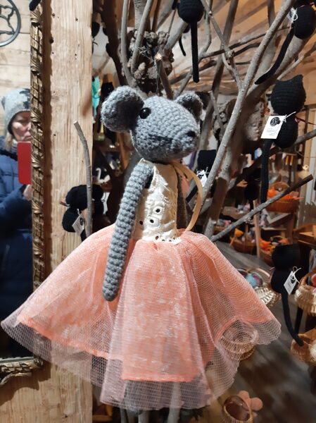 Pasūtījums peles tilla kleitiņās meitenītēm Ziemassvētkos.