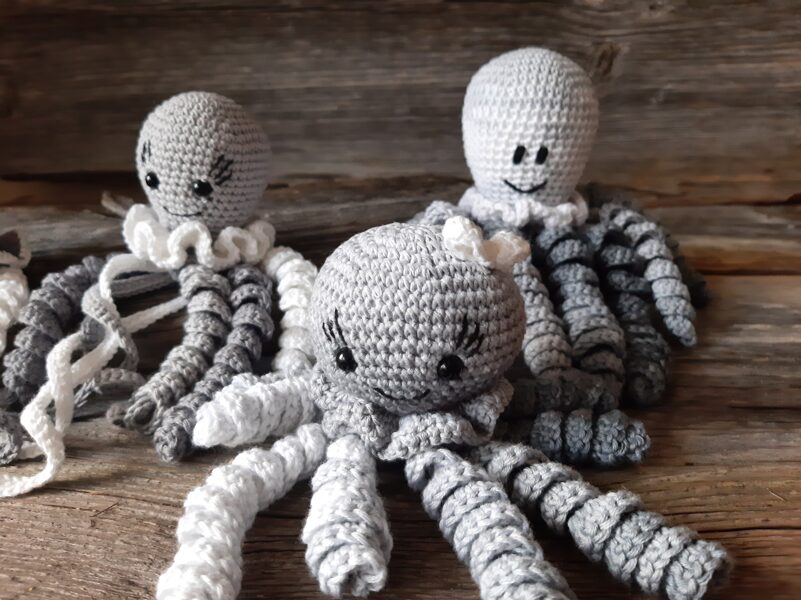 Astoņkājīts - pirmā rotaļlieta grabulītis mazulim. Pasūtījums.