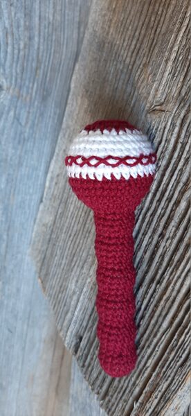 Lalu grabulītis mazulim ''Sarkanbalti sarkanais". Grabulis kātiņā. Zobgrauzis. Mazuļa irmā rotaļlieta.