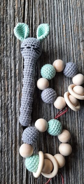 Graužamriņķītis un grabulītis "Pelīte". Mints ar pelēku.  Prieks un rotaļas mazulim. Pirmās rotaļlietas.