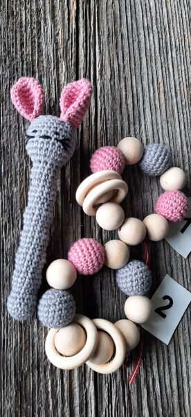 Graužamriņķītis un grabulītis "Pelīte".  Rozā ar pelēku.  Prieks un rotaļas mazulim. Pirmās rotaļlietas.