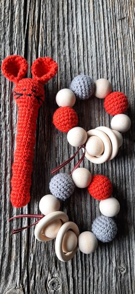 Graužamriņķītis un grabulītis "Pelīte". Sarkans  ar pelēku.  Prieks un rotaļas mazulim. Pirmās rotaļlietas.