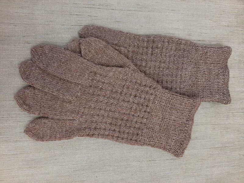 Sieviešu / vīriešu cimdi pirkstaiņi. Smalkas vilnas rokām adīti cimdi.