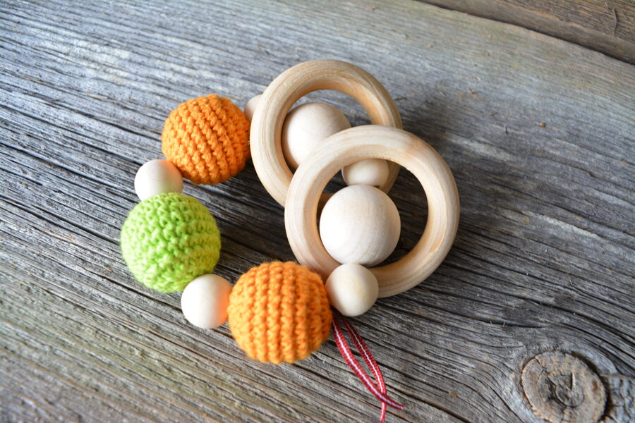 LaLu grabulis graužamriņķis mazuļiem oranžs ar zaļu 